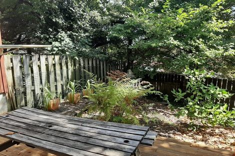 Photo of property in 76g Edmonton Road, Henderson, Auckland, 0612