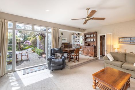 Photo of property in 105a Hinau Street, Riccarton, Christchurch, 8041