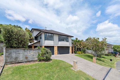 Photo of property in 27 Henry Partington Place, Greenhithe, Auckland, 0632