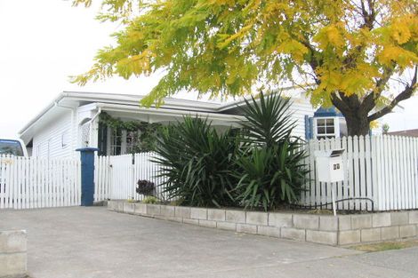 Photo of property in 87 Meeanee Road, Taradale, Napier, 4112