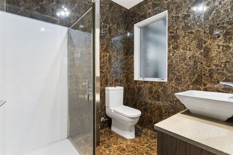Photo of property in 180c Greenhithe Road, Greenhithe, Auckland, 0632