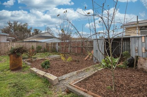 Photo of property in 18 Watts Street, Waipawa, 4210