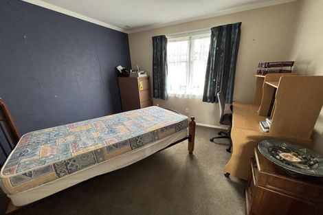 Photo of property in 8 Stephens Crescent, Highbury, Palmerston North, 4412