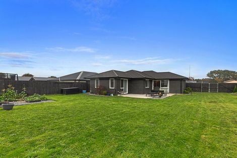 Photo of property in 17 Stormlea Drive, Southbridge, 7602