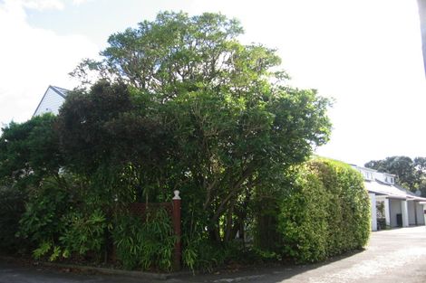 Photo of property in 8d Wai-iti Crescent, Woburn, Lower Hutt, 5010