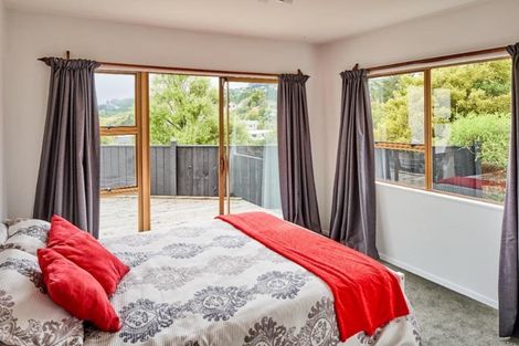 Photo of property in 18c Caesars Place, Churton Park, Wellington, 6037