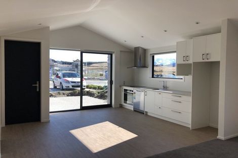 Photo of property in 4 Matakanui Lane, Wanaka, 9305
