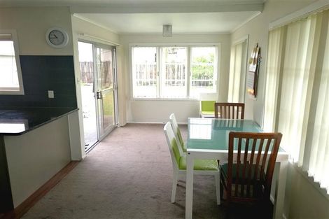 Photo of property in 11 Strid Road, Te Atatu South, Auckland, 0610