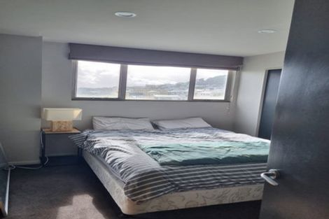Photo of property in Grandstand Apartments, 80u8 Kent Terrace, Mount Victoria, Wellington, 6011
