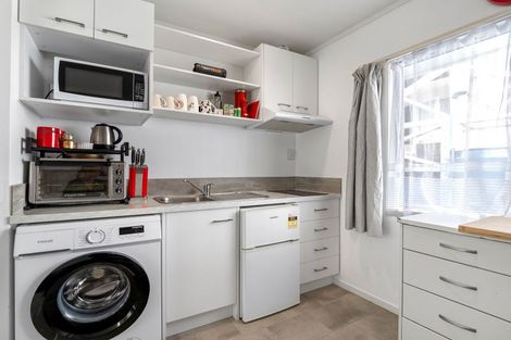 Photo of property in 1/106 Thirteenth Avenue, Tauranga South, Tauranga, 3112