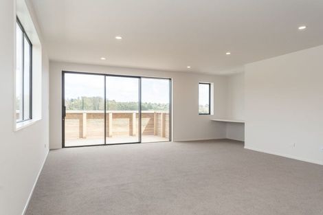 Photo of property in 47 Oakum Road, Whitby, Porirua, 5024