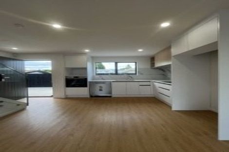 Photo of property in 28c Greenmeadows Avenue, Manurewa East, Auckland, 2102
