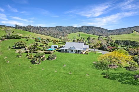Photo of property in 41 Retreat Road, Haruru, 0204