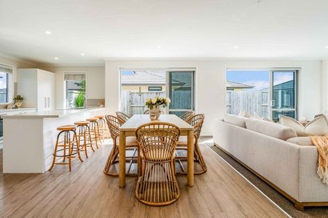 Photo of property in 11 Sabre Street, Papamoa Beach, Papamoa, 3118
