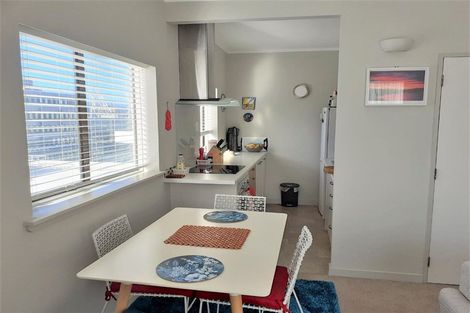 Photo of property in Hobson Court Flats, 54/70u Hobson Street, Thorndon, Wellington, 6011