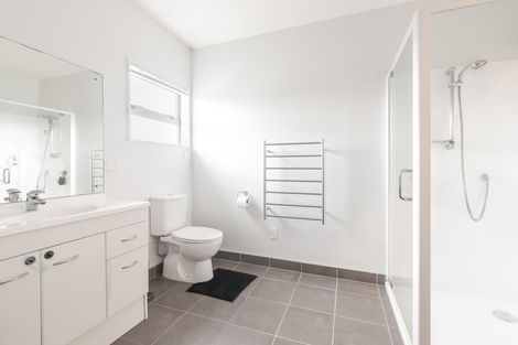 Photo of property in 144g Glengarry Road, Glen Eden, Auckland, 0602