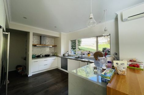 Photo of property in 12 Oakford Park Crescent, Greenhithe, Auckland, 0632