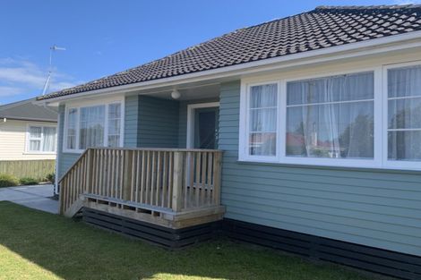 Photo of property in 18 Gordon Place, Levin, 5510