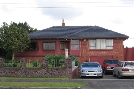 Photo of property in 103 Mcleod Road, Te Atatu South, Auckland, 0610