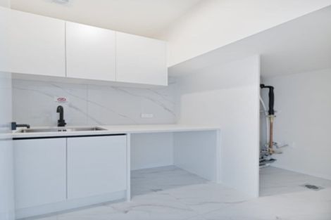 Photo of property in 33 Taipahitini Road, Rosehill, 2113