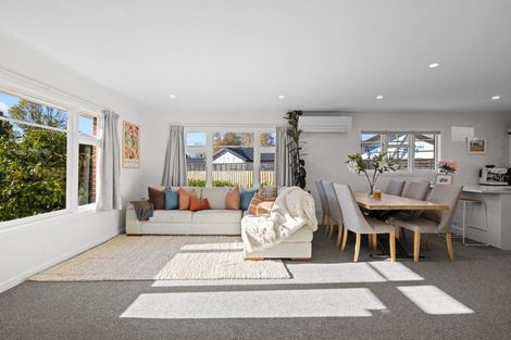 Photo of property in 37 Balrudry Street, Avonhead, Christchurch, 8042