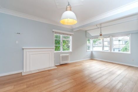 Photo of property in 100 Barnard Street, Wadestown, Wellington, 6012