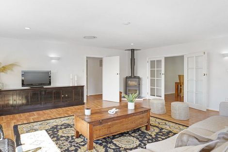 Photo of property in 1 Takahe Drive, Cashmere, Christchurch, 8022