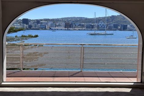 Photo of property in Inverleith Apartments, 306u4 Oriental Parade, Oriental Bay, Wellington, 6011