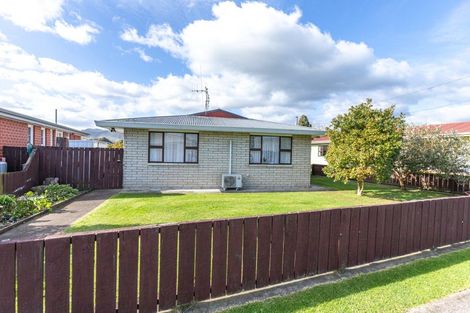 Photo of property in 11unit Albert Street, Paeroa, 3600