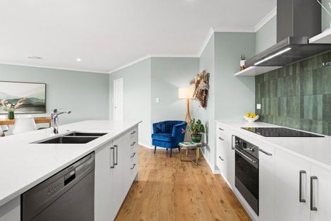 Photo of property in 11 Tutira Place, Poraiti, 4112