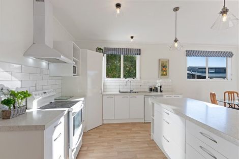 Photo of property in 8 Manuka Street, Otaki Beach, Otaki, 5512