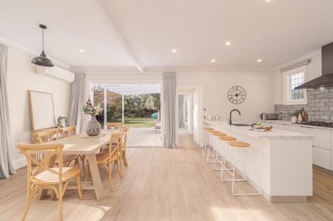 Photo of property in 44 Celia Street, Redcliffs, Christchurch, 8081