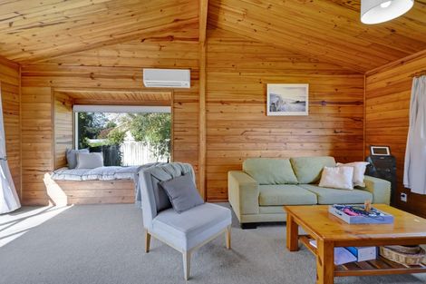 Photo of property in 4 Antonia Place, Bell Block, New Plymouth, 4312