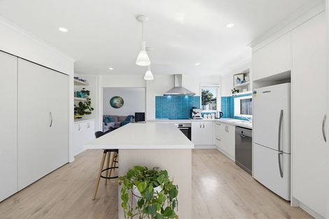 Photo of property in 11 Dunkeld Drive, Papamoa, 3118