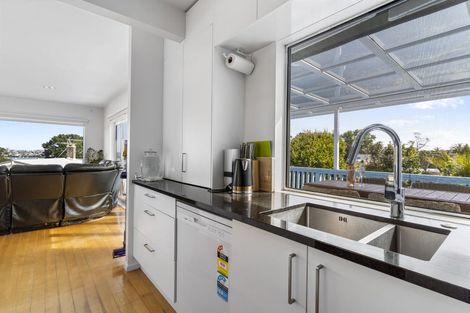 Photo of property in 47 Huka Road, Birkenhead, Auckland, 0626