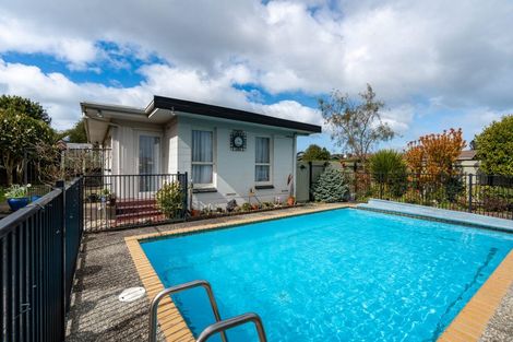 Photo of property in 1 Irene Crescent, Dinsdale, Hamilton, 3204