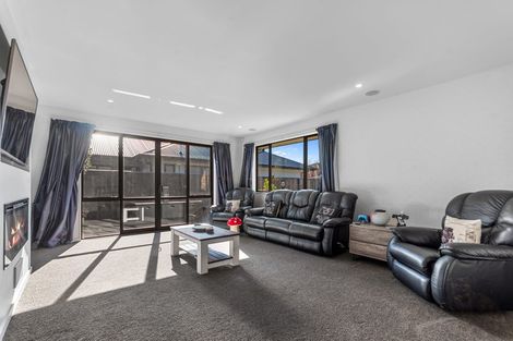 Photo of property in 19 Wakeman Way, Kaiapoi, 7630