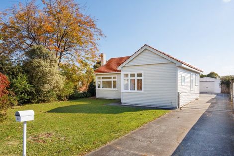 Photo of property in 657 Featherston Street, Roslyn, Palmerston North, 4414