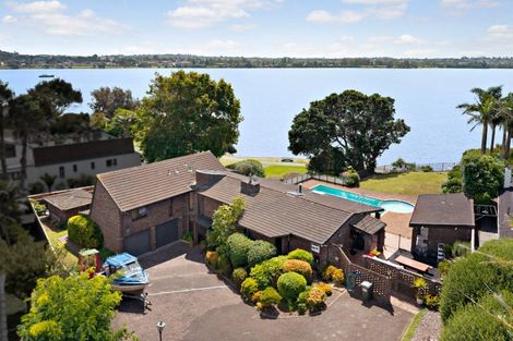 Photo of property in 19 Sanctuary Point, Sunnyhills, Auckland, 2010