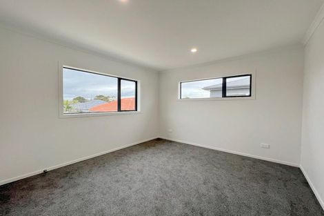 Photo of property in 94 Papatupu Way, Kumeu, 0810