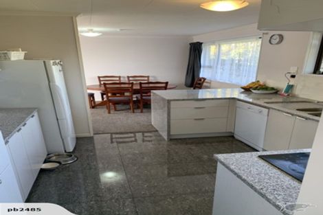 Photo of property in 31 Branch Road, Highlands Park, New Plymouth, 4312