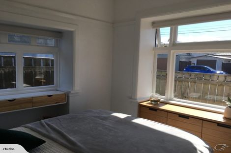 Photo of property in 131 Apu Crescent, Lyall Bay, Wellington, 6022