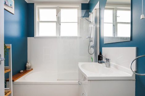 Photo of property in 88 Avenue Road, Foxton, 4814