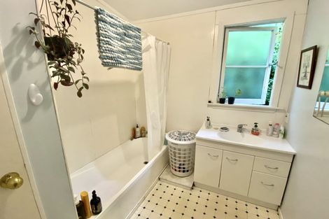 Photo of property in 12u1 Myrtle Crescent, Mount Cook, Wellington, 6021