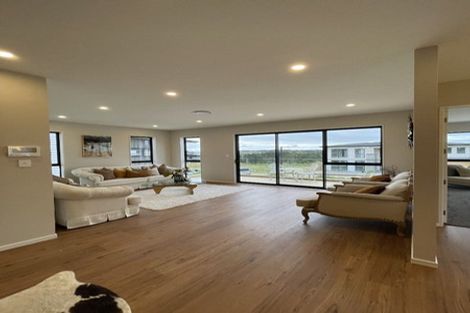 Photo of property in 34 Grand Ridge Avenue, Flat Bush, Auckland, 2019