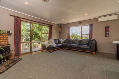 Photo of property in 13 Wirihana Road, Titirangi, Auckland, 0604