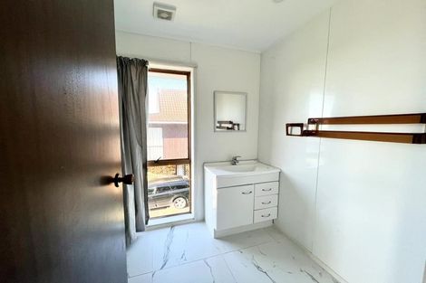 Photo of property in 12 Kukupa Road, Sunnyvale, Auckland, 0612