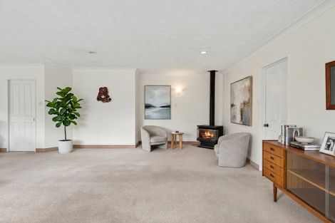 Photo of property in 6 Cheval Place, Taradale, Napier, 4112