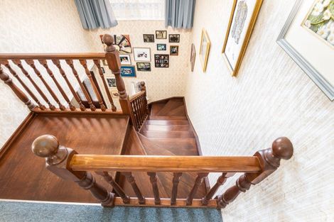 Photo of property in 4 Shortland Street, Lower Vogeltown, New Plymouth, 4310