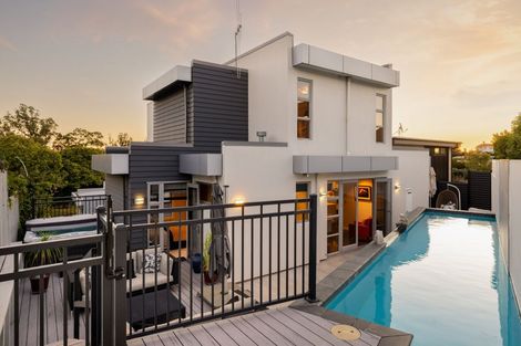 Photo of property in 5 Lake Domain Drive, Frankton, Hamilton, 3204